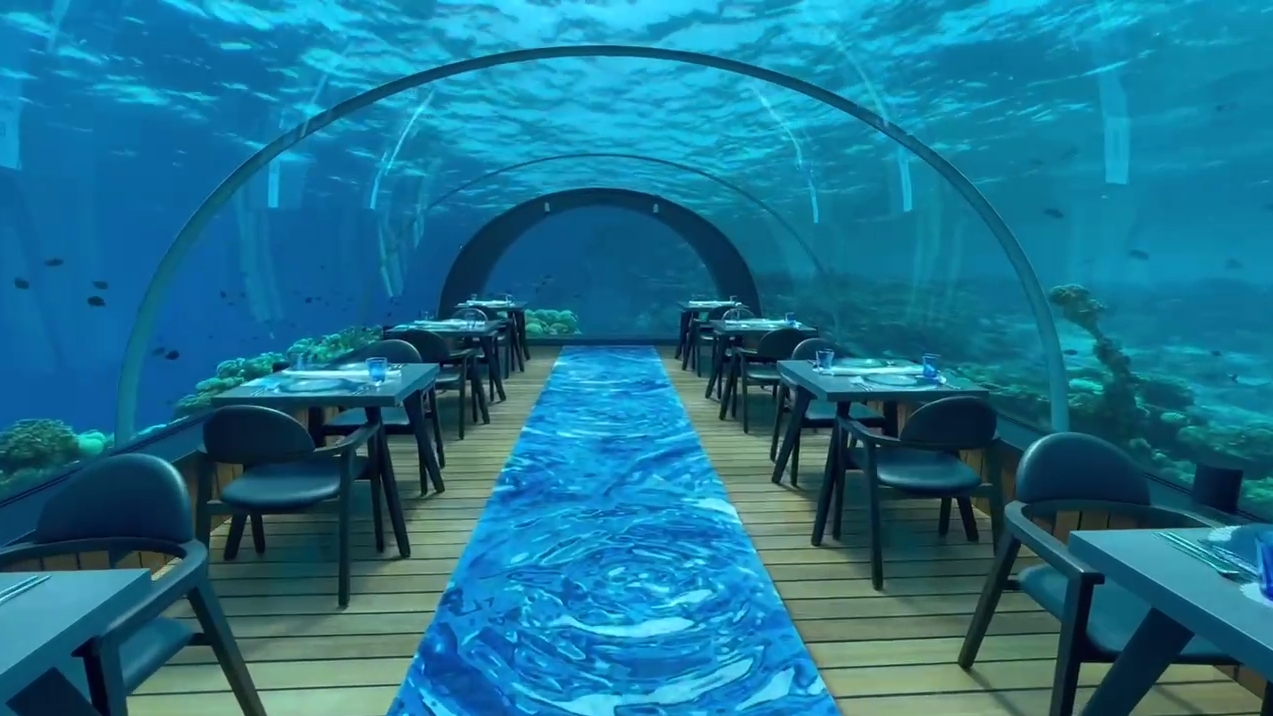 Huravalhi island resort underwater restorant